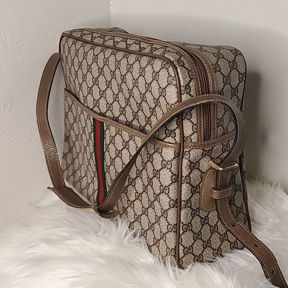 💯 Authentic Gucci Handbag with Cherryline 🍀 - Picture 5 of 13